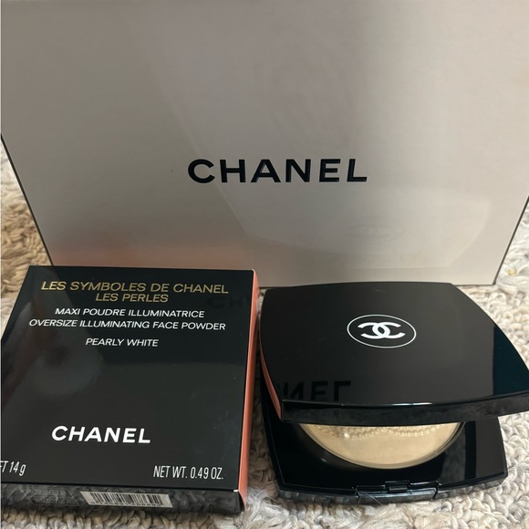 Les Symboles De Chanel Les Perles Oversized Illuminating Powder Pearly White LE - Picture 7 of 15